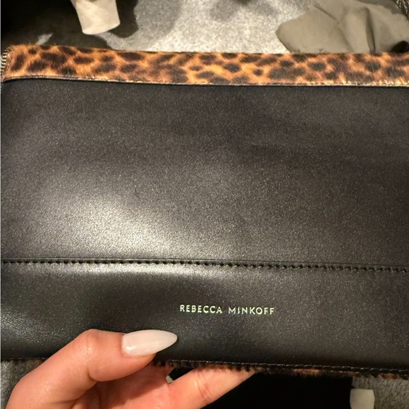 Leopard Print Clutch - Picture 2 of 2